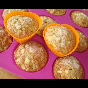 Muffins de maçã e canela com limão
