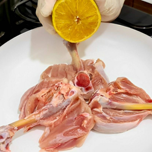 Arroz com frango em 1 panela só: uma receita econômica fácil de fazer e deliciosa para o almoço ou jantar