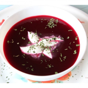 Sopa de beterraba | Beetroot soup