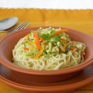 Espaguete com Abobrinha e Cenoura e Viva o Dia Mundial do Macarrão