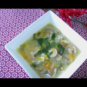 Sopa  de salsichas com legumes e orecchiette