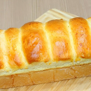 Pão de creme de leite super fofinho e perfeito para o seu lanche da tarde ou café da manhã