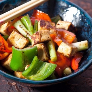 Tofu Picante com Pimentão (vegana)