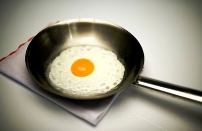 Dicas de como fritar ovos sem grudar na frigideira