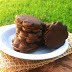 Cookies de Chocolate Recheados com Doce de Leite