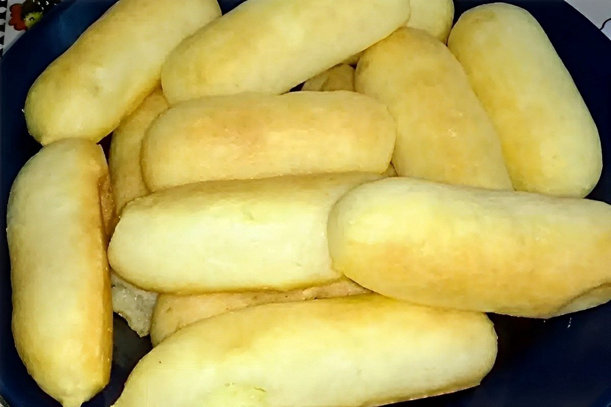 Biscoito de tapioca delicioso e feito com poucos ingredientes para servir no lanche ou café