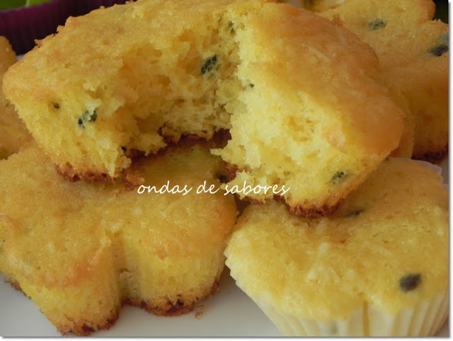 Muffins de Maracujá e Coco