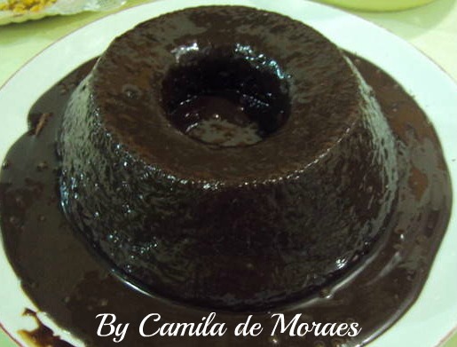 Bolo de chocolate sem farinha: Camila de Moraes