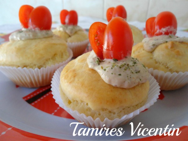 Cupcake salgado com patê de atum: Tamires Vicentin