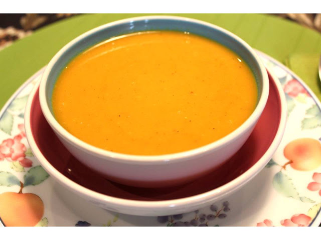 Sopa de cenoura com caril | Carrot and curry soup