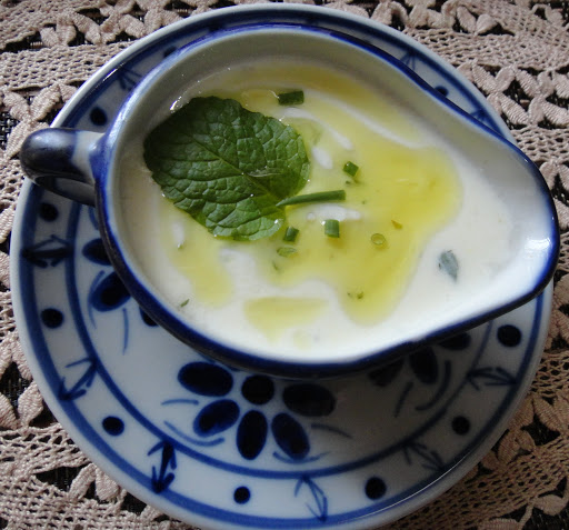 Molho de iogurte ou kefir para salada