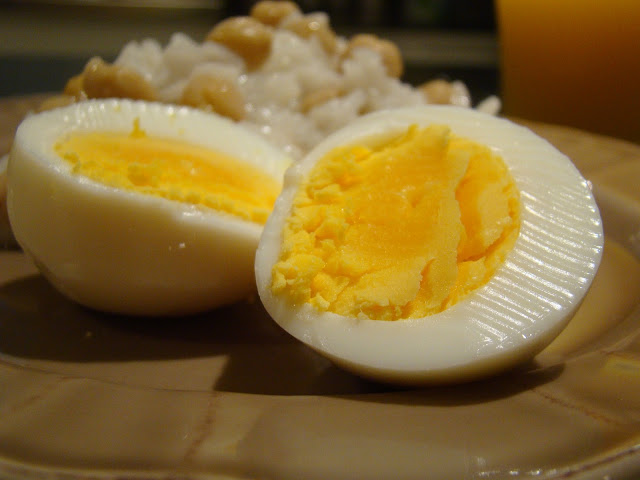 Grão com Arroz e Ovo Cozido / Chickpeas and Rice with Boiled Eggs