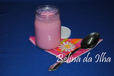 Iogurte de Xarope de Groselha