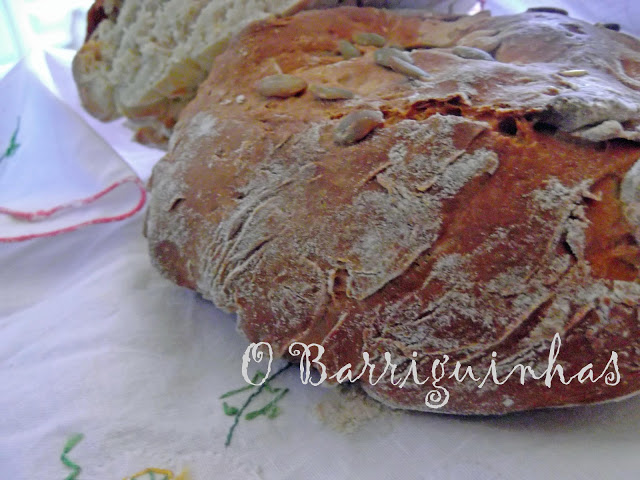 Pão Caseiro com Pevides de Abóbora
