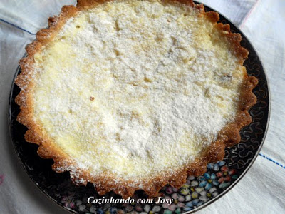 Cheesecake de Ricota e Uvas Passas