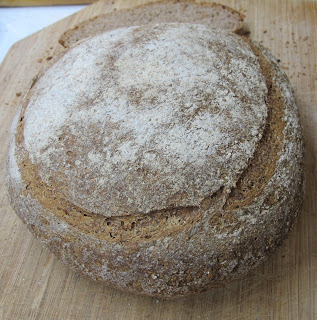 Pão de mistura - trigo, centeio e espelta