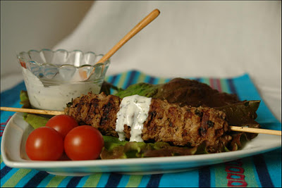 Kebab com Molho Tzatziki