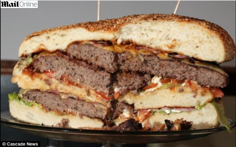 3kg de carne e 18 mil calorias. Conheça o maior hambúrguer do Reino Unido.