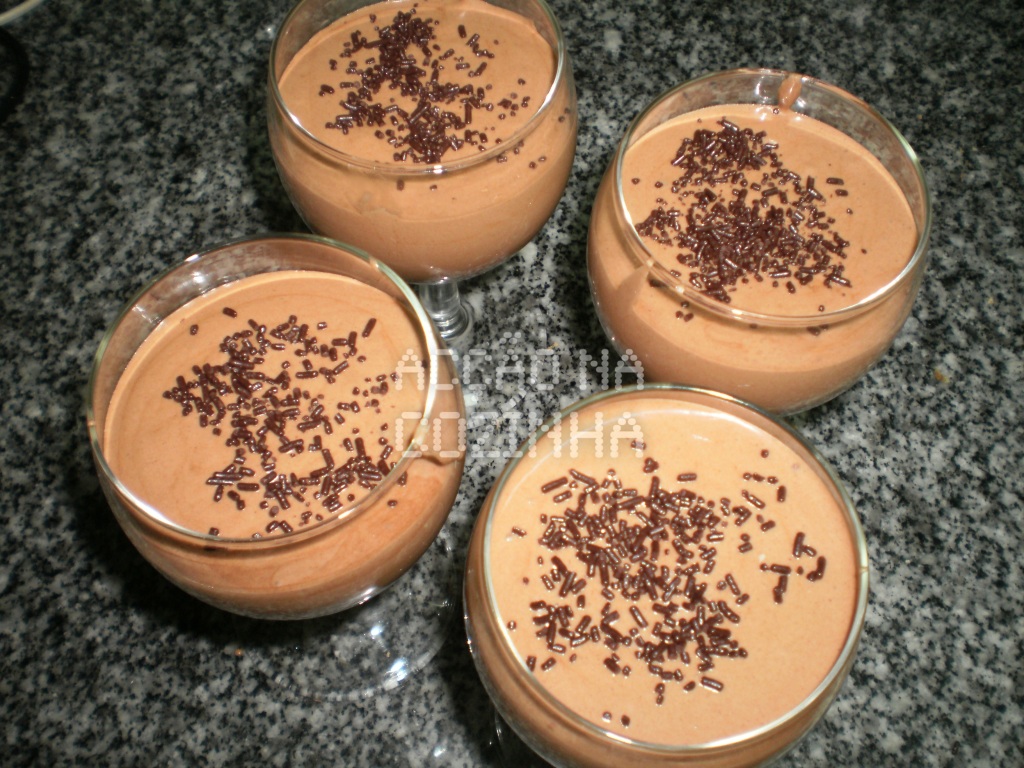 Mousse de Chocolate Caseira- Participação no Passatempo da Luísa Alexandra