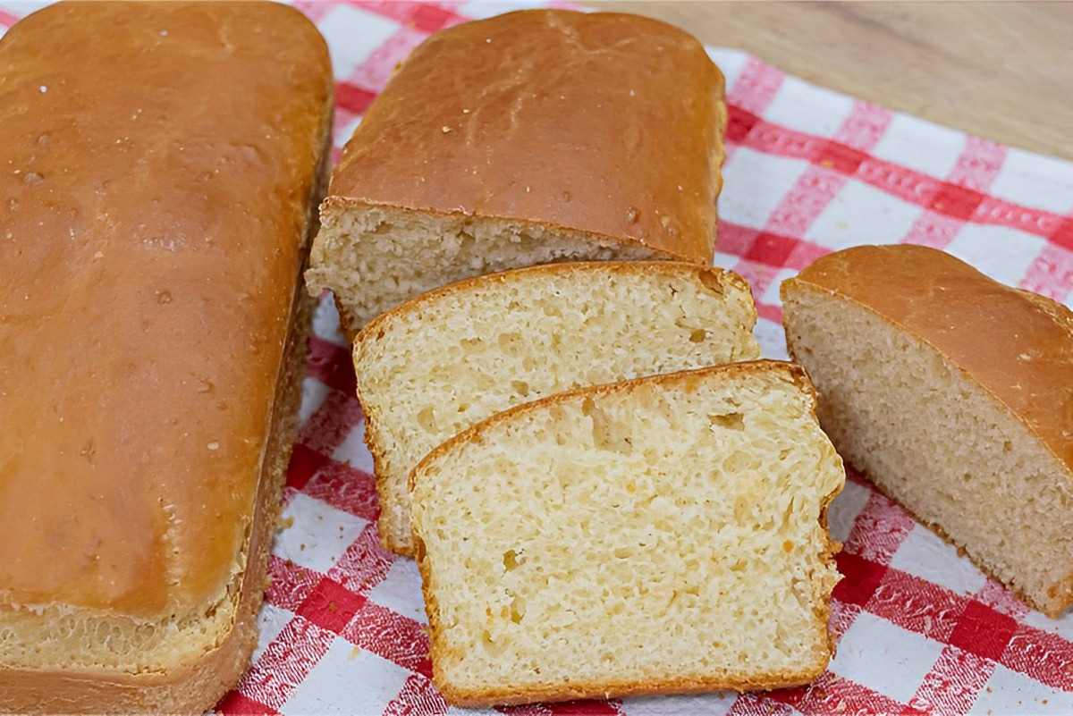 Pão caseiro sem sovar muito fácil é só misturar os ingredientes esperar crescer e assar