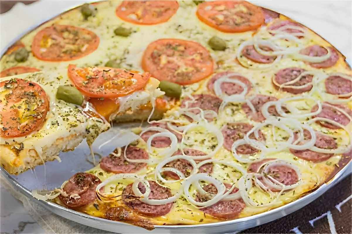 Pizza de liquidificador fácil de fazer e deliciosa para o lanche de toda a família