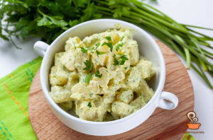 Salada de batata com maionese verde