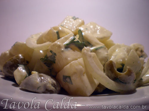 Salada de Batata, Maionese, Ovo e Azeitonas