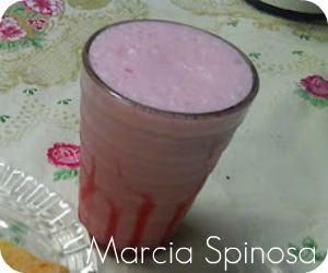 Shake de morango: Marcia Spinosa