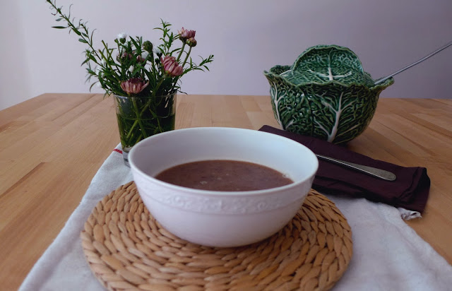 Sopa de batata-doce e feijão vermelho/ Sweet potato and red beans soup