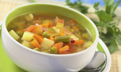 Sopa de legumes com gengibre