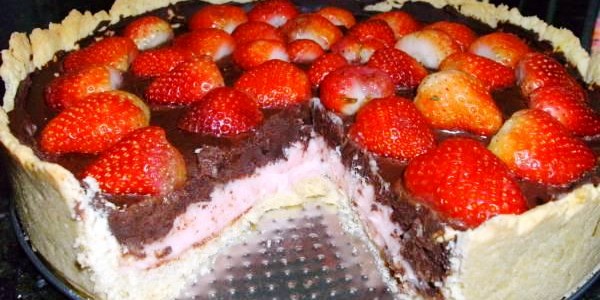 Torta de Morango Trufado