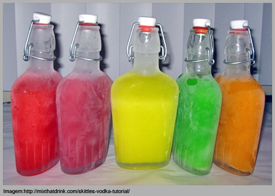 Como Fazer Vodka Colorida e Aromatizada